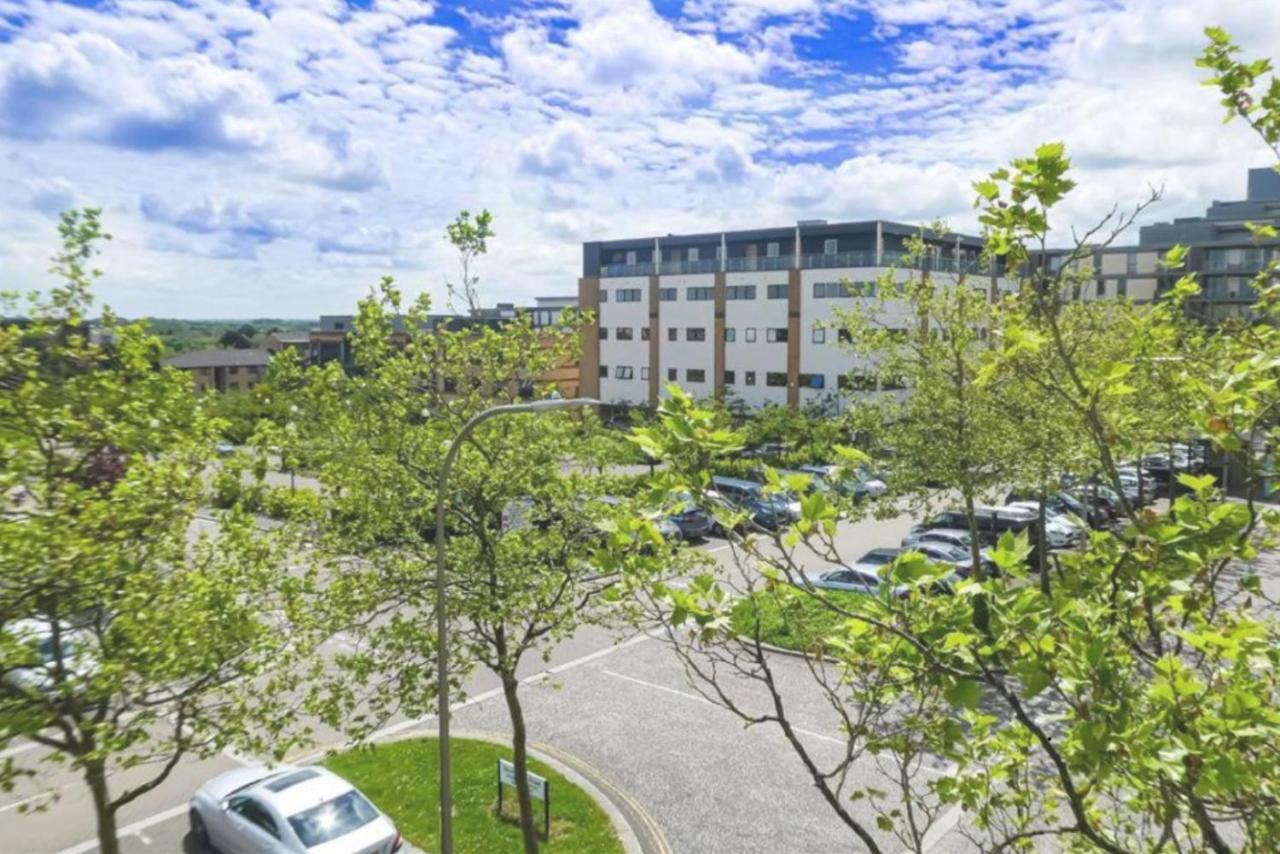 Apartament Blue Sapphire Milton Keynes Zewnętrze zdjęcie