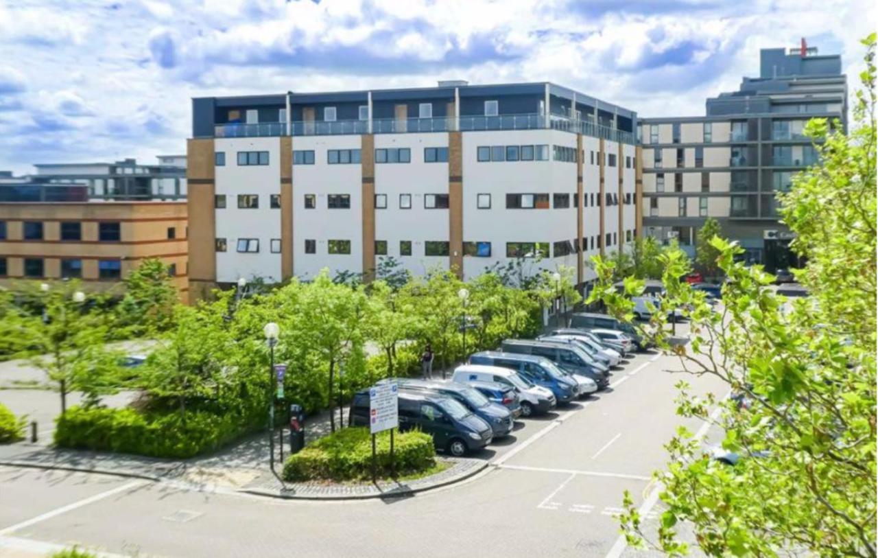 Apartament Blue Sapphire Milton Keynes Zewnętrze zdjęcie